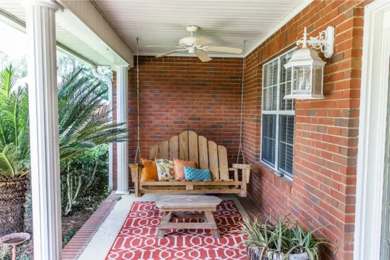 Outdoor area rug in cozy porch