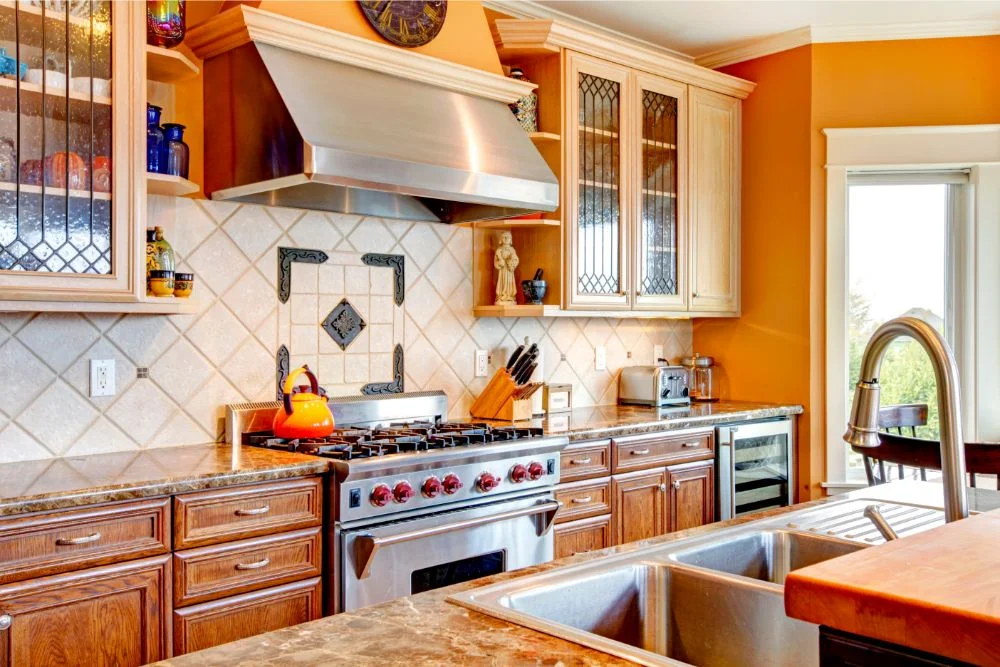 Tile backsplash in traditional kitchen